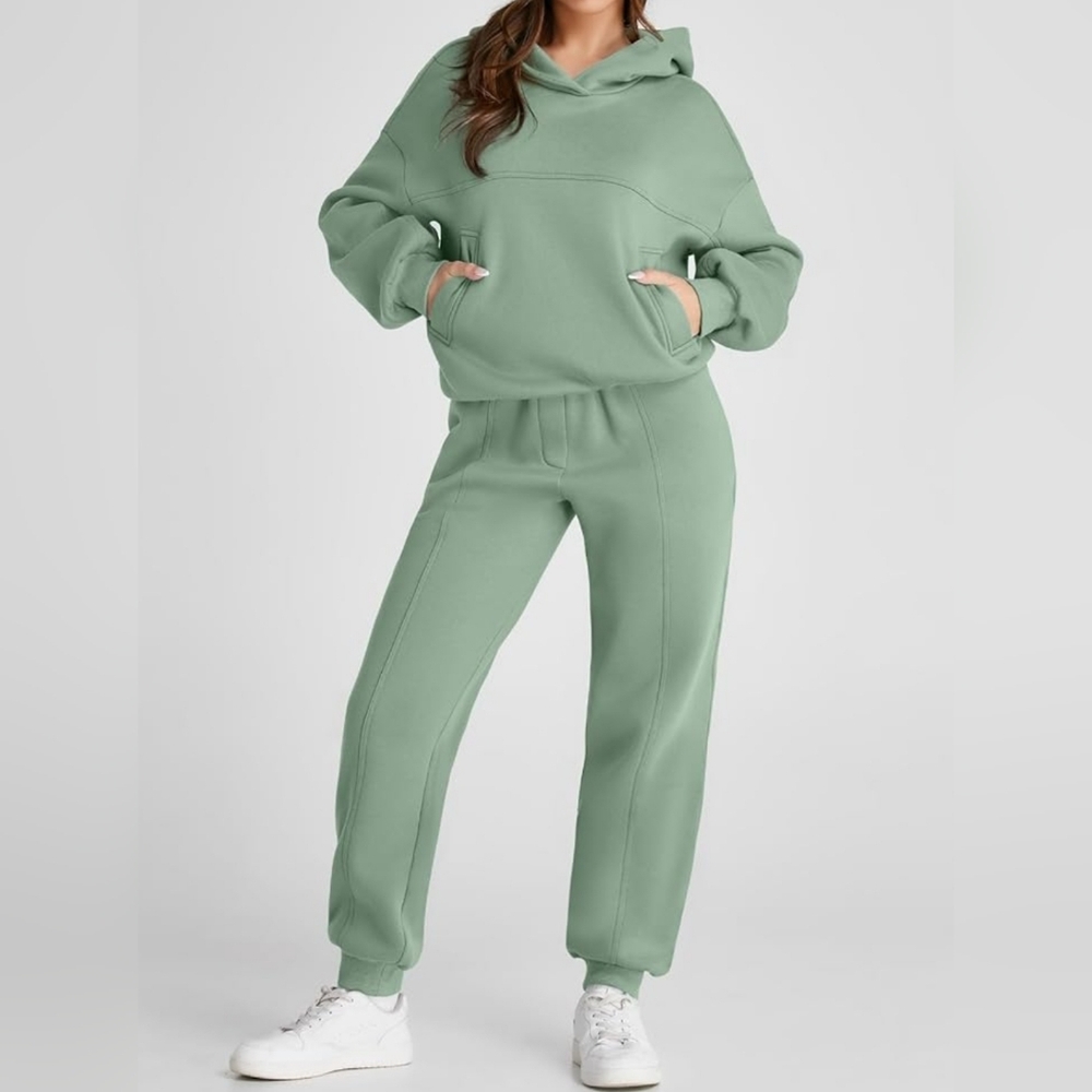 Aleumdr Womens 2 Piece Outfits Matching Sets Sweatsuit Hoodie Sweatshirts and Sw